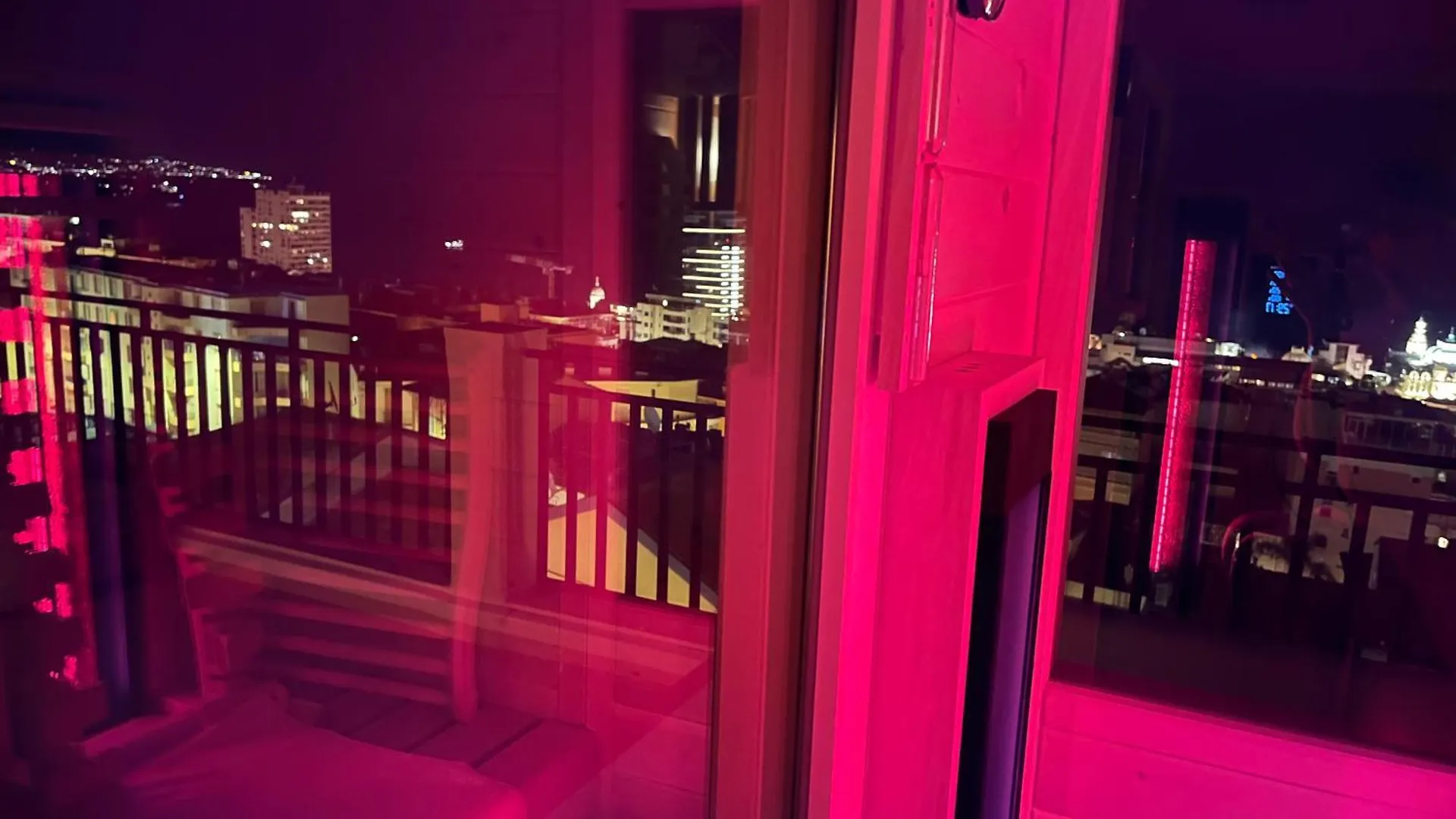 Beaunaco - Wellness Penthouse Beausoleil Francie