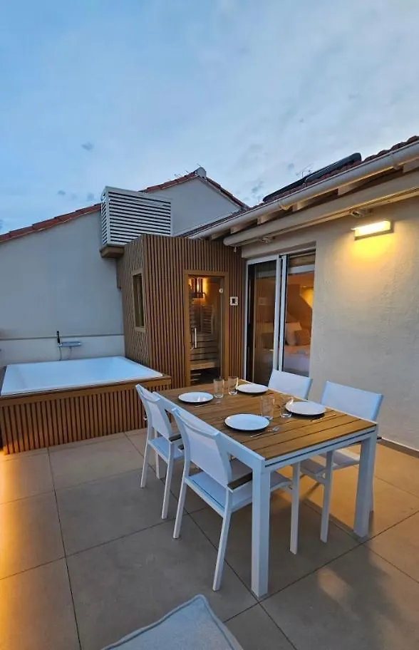 Beaunaco - Wellness Penthouse Beausoleil Apartmán